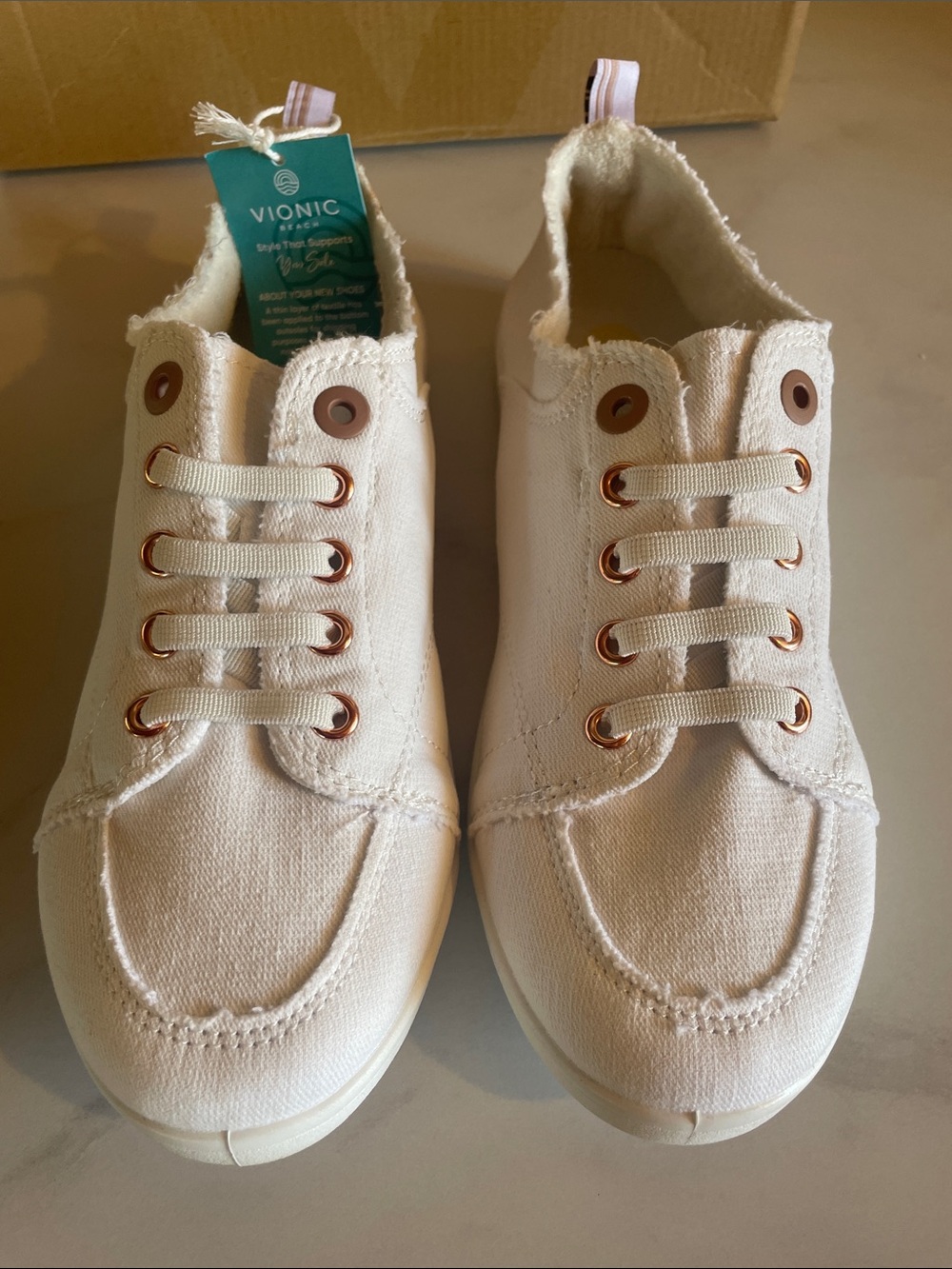 Vionic Pismo Beach Canvas Slip-On Size 7